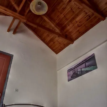 Cozy Loft Apartment Missolonghi Exterior photo